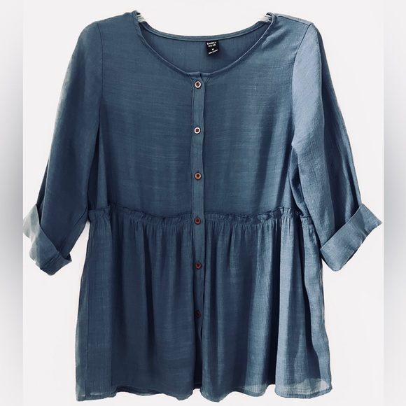 Emery Rose • Button Up • Frill • Blouse - Picture 3 of 4